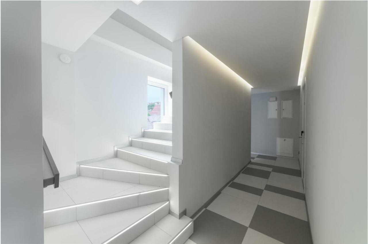 Ferienwohnung Poseidon Deluxe Перша Лінія З Басейном Odessa Exterior foto