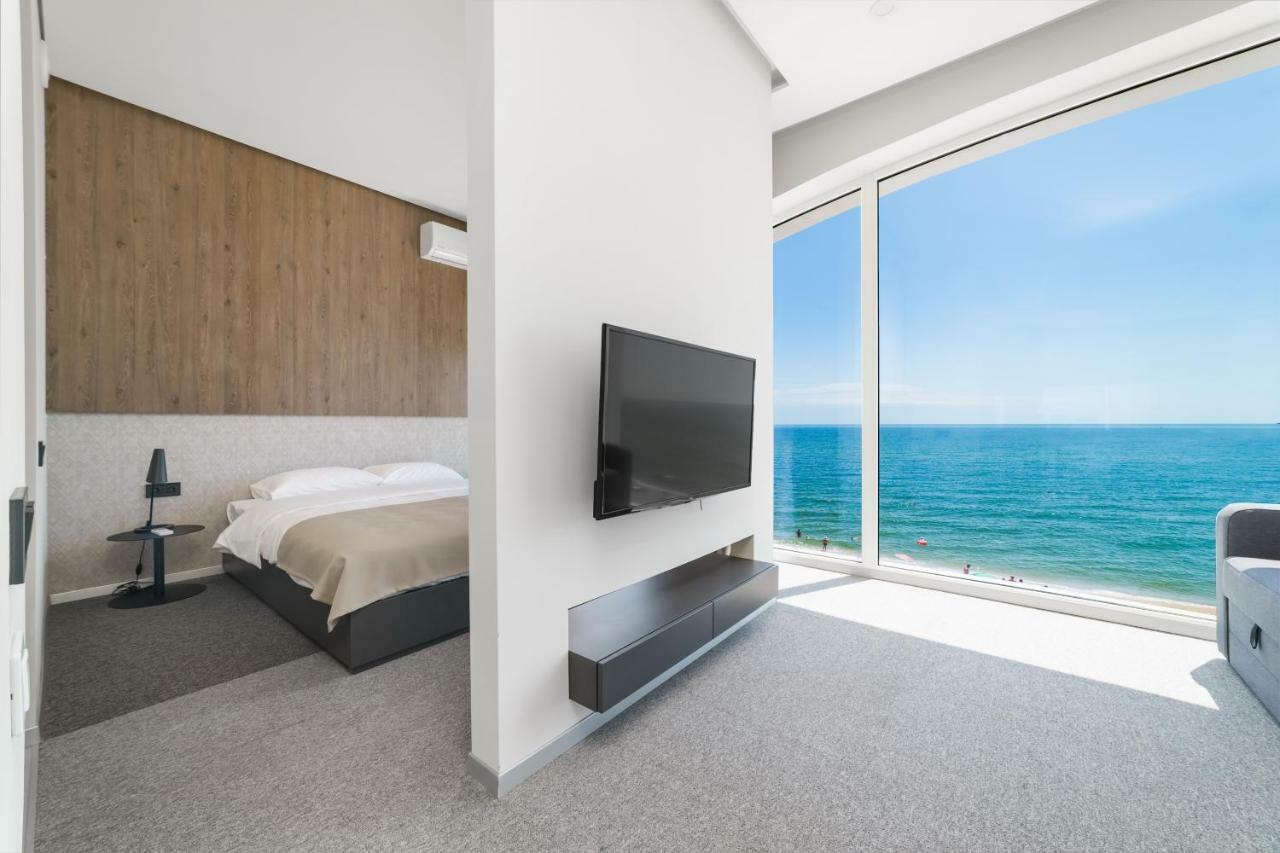 Ferienwohnung Poseidon Deluxe Перша Лінія З Басейном Odessa Exterior foto